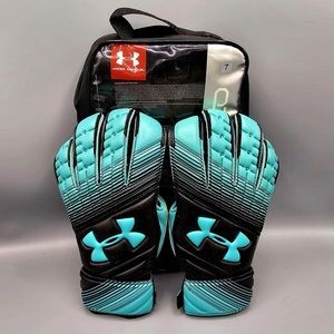 Under Armour Magnetico Goal Keeper Gloves size 9